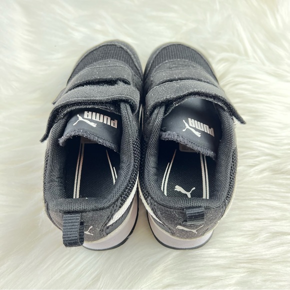 Puma Toddler Size 9 Sneakers - Picture 3 of 8